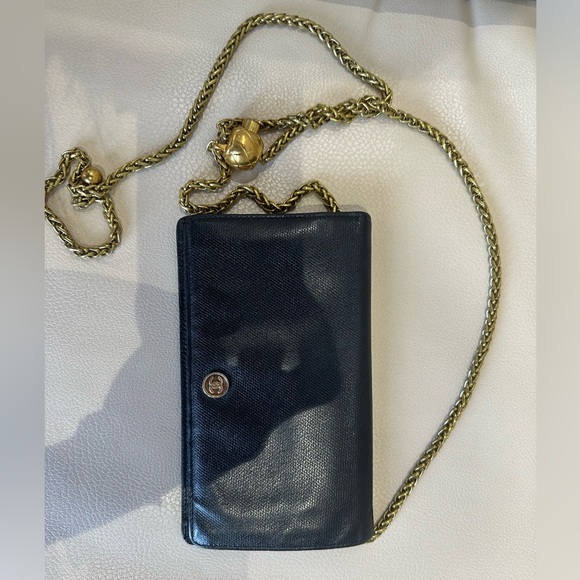 CHANEL Black Wallet on Chain - Picture 1 of 6